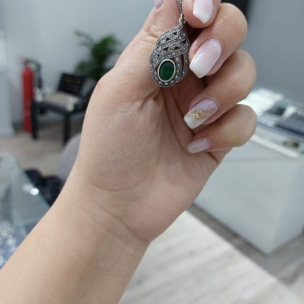 دلاية ماركزيت بفص أخضر فضة إيطالي عيار 925 - متجر Salvatore